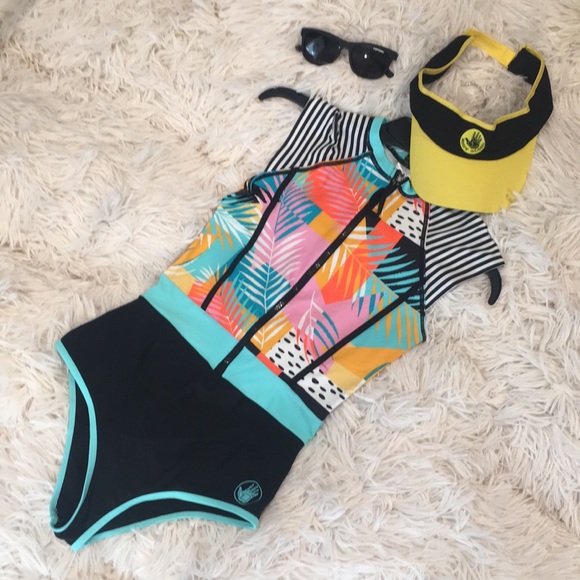 Body Glove Other - NWT Body glove one piece paddle suit